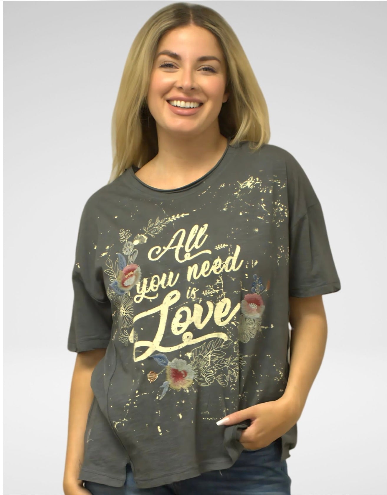 Relaxed fit embroidery T